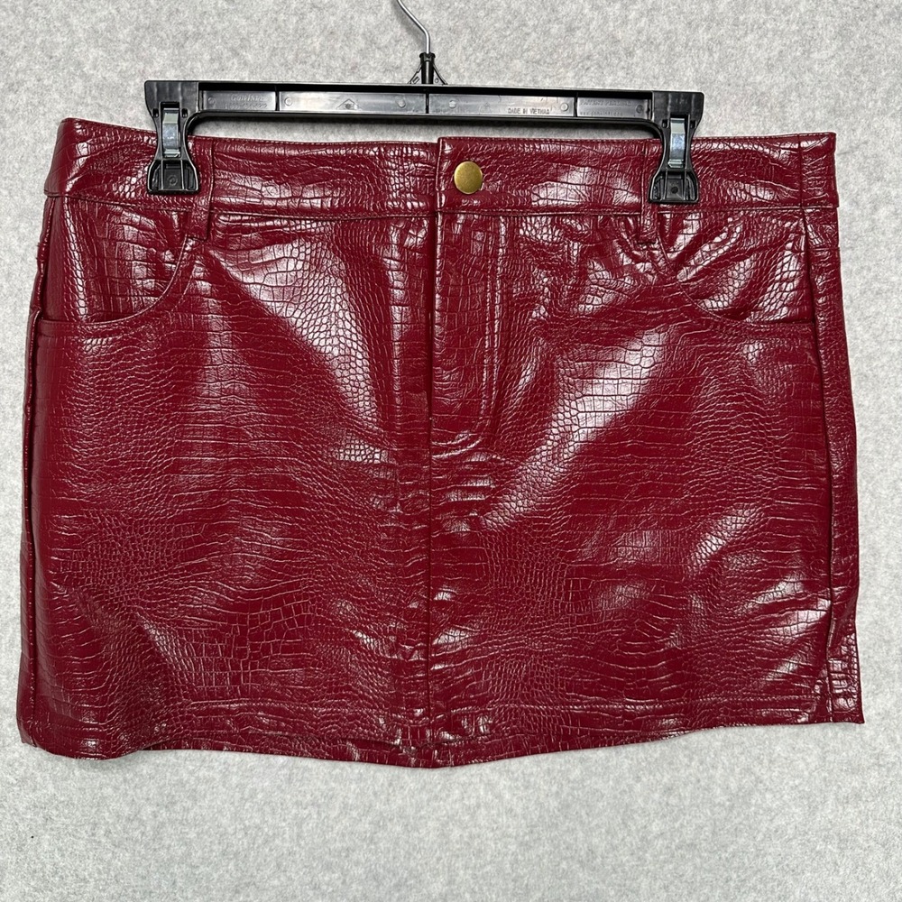 Lulus Burgundy Faux Leather Crocodile Embossed Mini Skirt Wine Red Large NEW